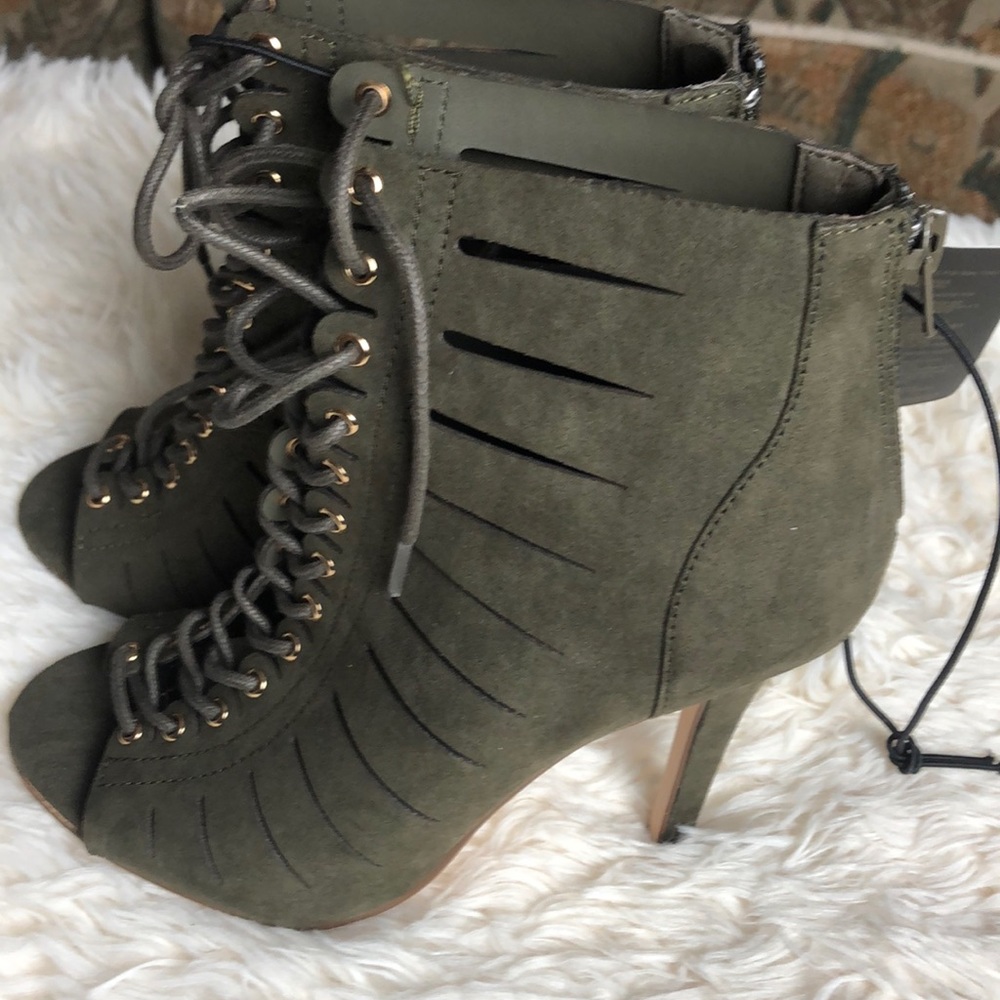 Women shoes
